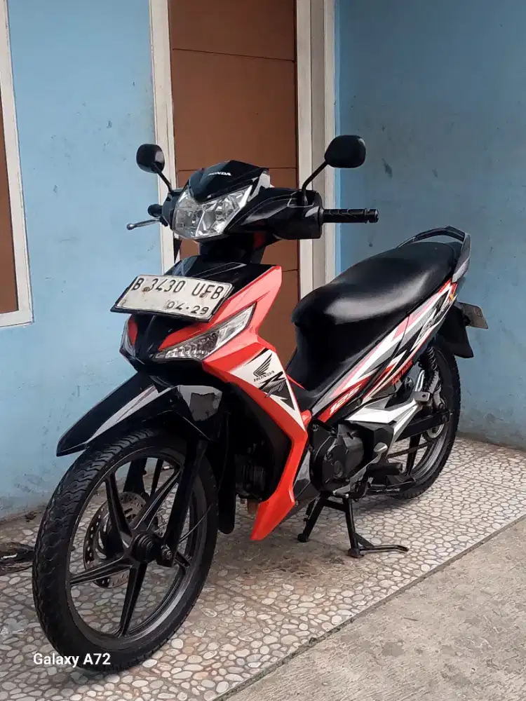 supra x 125 injeksi di cari