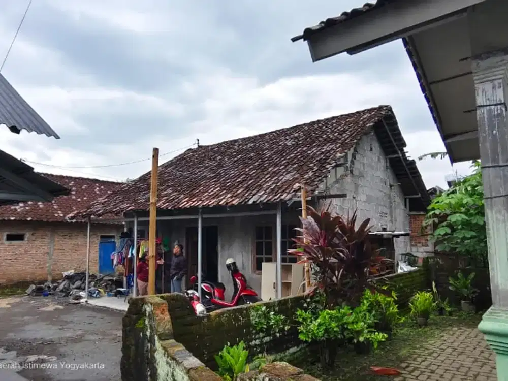 DIJUAL RUMAH MURAH LAYAK HUNI LOKASI BARAT RSA UGM TLOGOADI SLEMAN