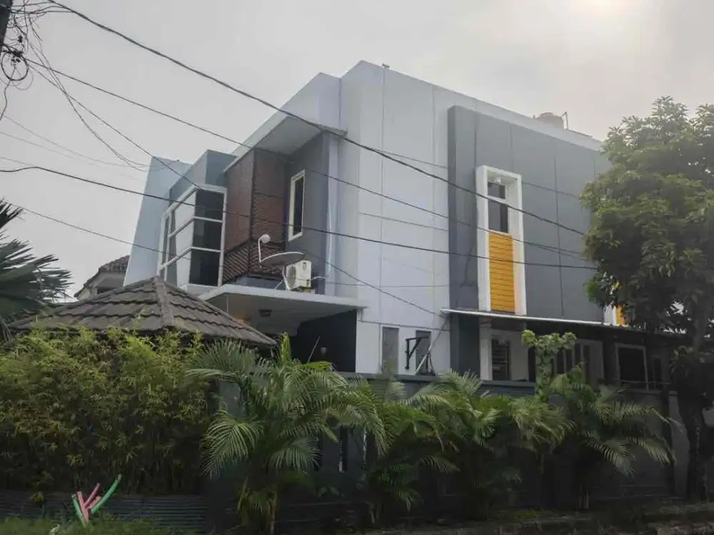 Dijual Rumah Hoek 2 Lt Siap Huni Sektor 7A Gading Serpong