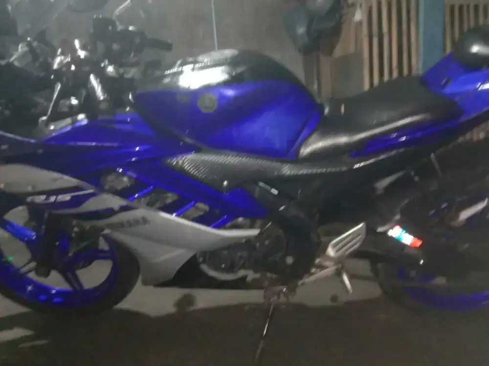 Jual motor second R15 v2 THN 2016