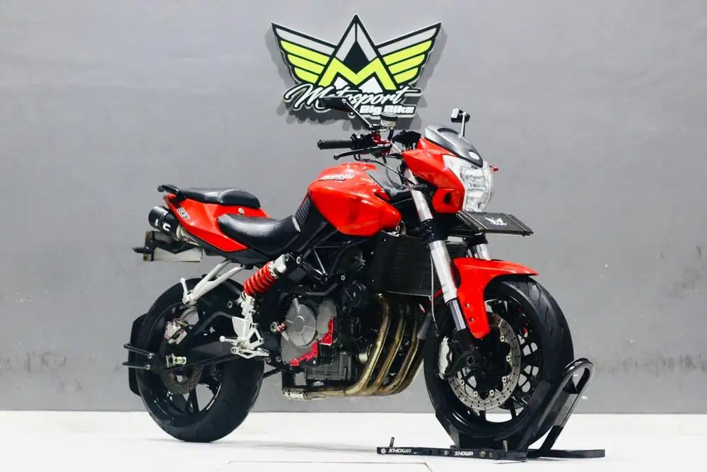 Benelli bn600 like new ZX25R Z650 Er6n CBR600
