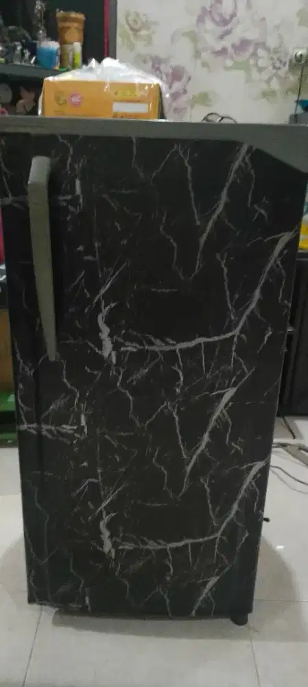 Kulkas 1 pintu toshiba siap pakai