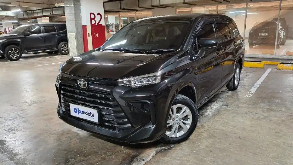 LOW DP Toyota Avanza 1.3 E Bensin-AT 2025 RZW