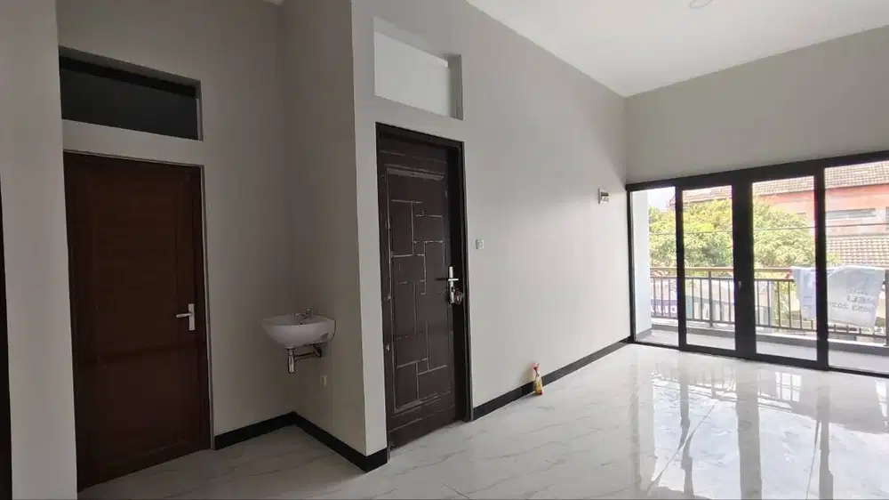 Dijual Rumah Baru Minimalis 2 Lantai di Taman Kopo Indah TKI 1