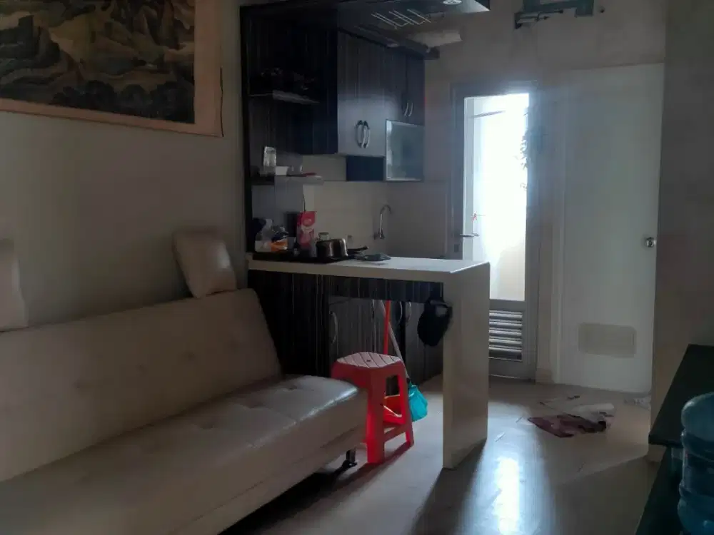 Disewakan Grand emerald Apartemen type 2kamar fully furnished lt 27 HOOK