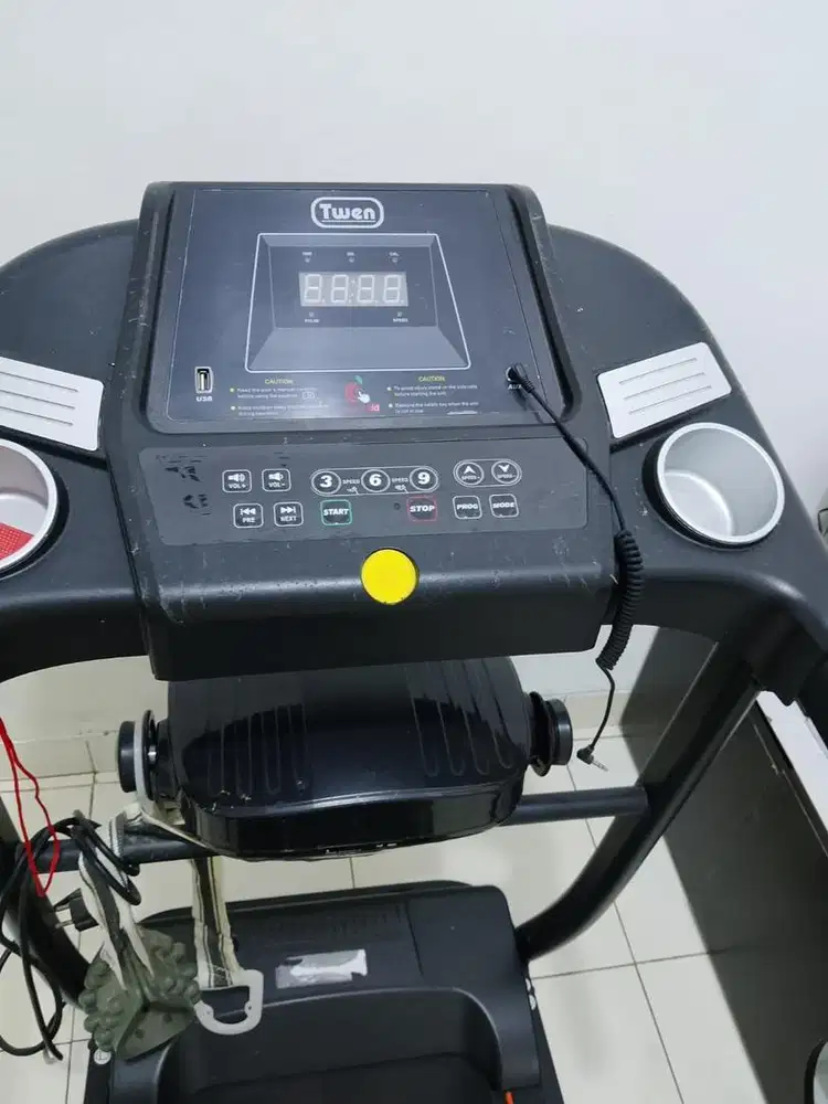 Alat treadmill merk twen