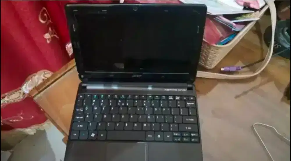 DIJUAL NOTEBOOK MERK ACER ASPIRE