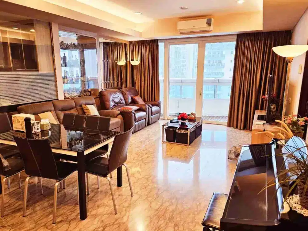 Apartemen Royale Springhills Kemayoran 165m, Furnished Lux Siap Huni, 2+1 BR bisa KPA