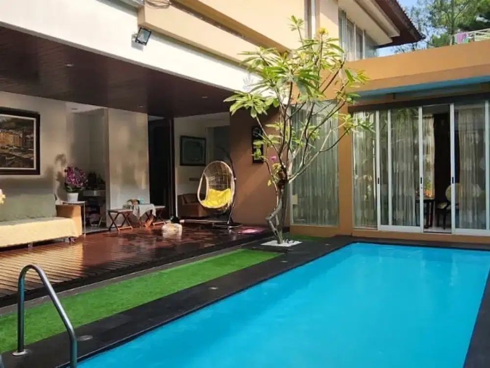 Rumah Bagus Elegan  Minimalis Kota Baru Parahyangan