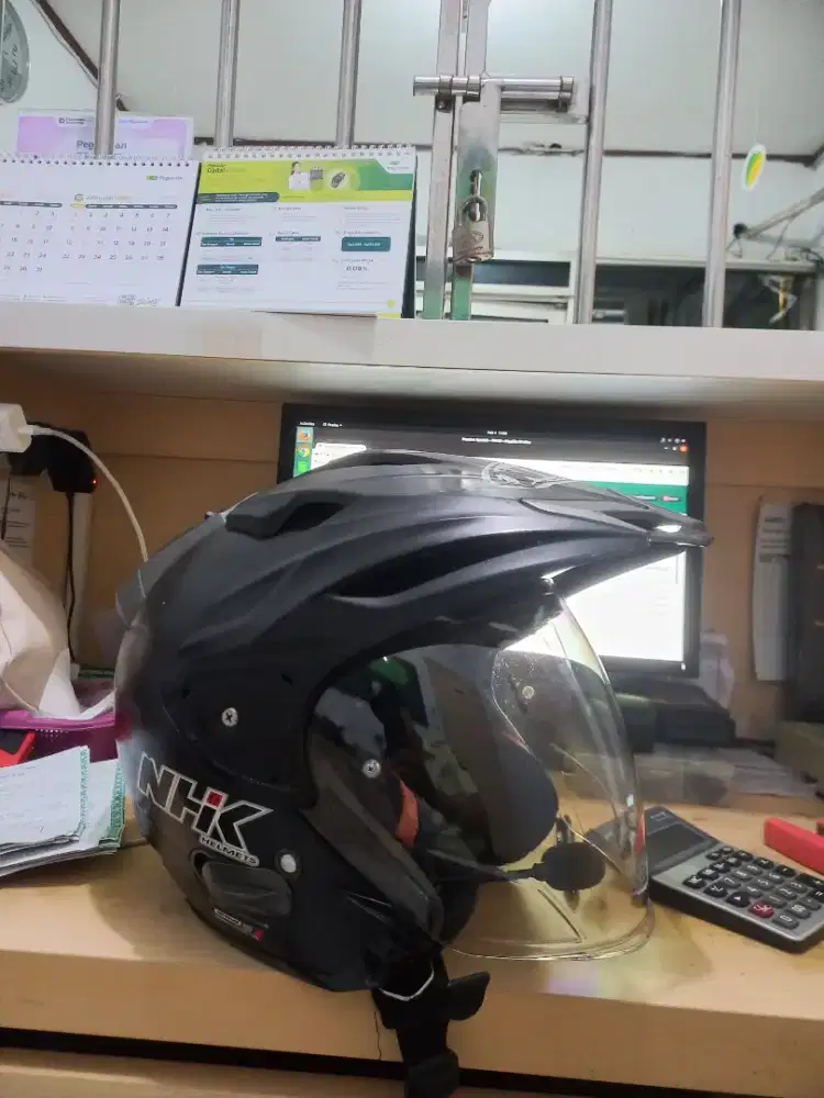 dijual aja helm merek NH-K