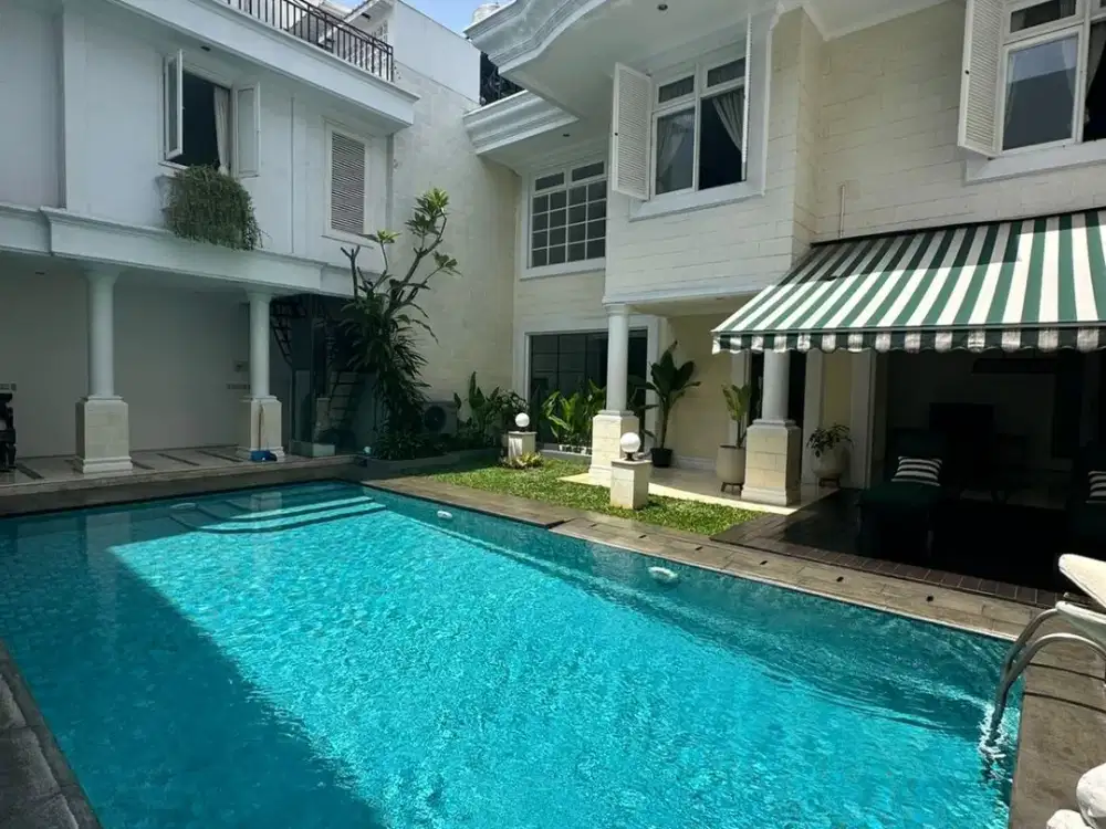 RUMAH MEWAH PONDOK INDAH FULL FURNISHED ADA KOLAM RENANG SIAP HUNI DEKAT JIS RSPI