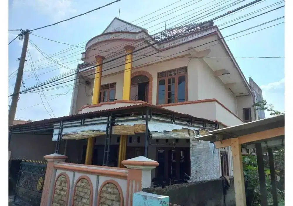 Jual Rumah Tingkat Kondisi Excellent dan Lokasi Strategis