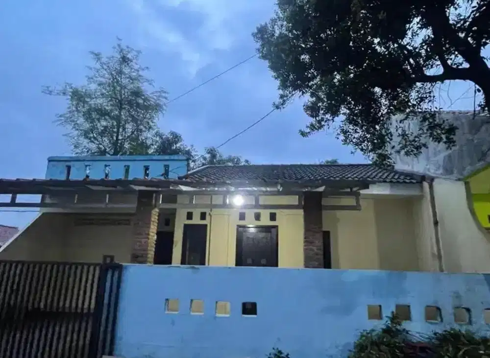 RUMAH DISEWAKAN BARU RENOVASI