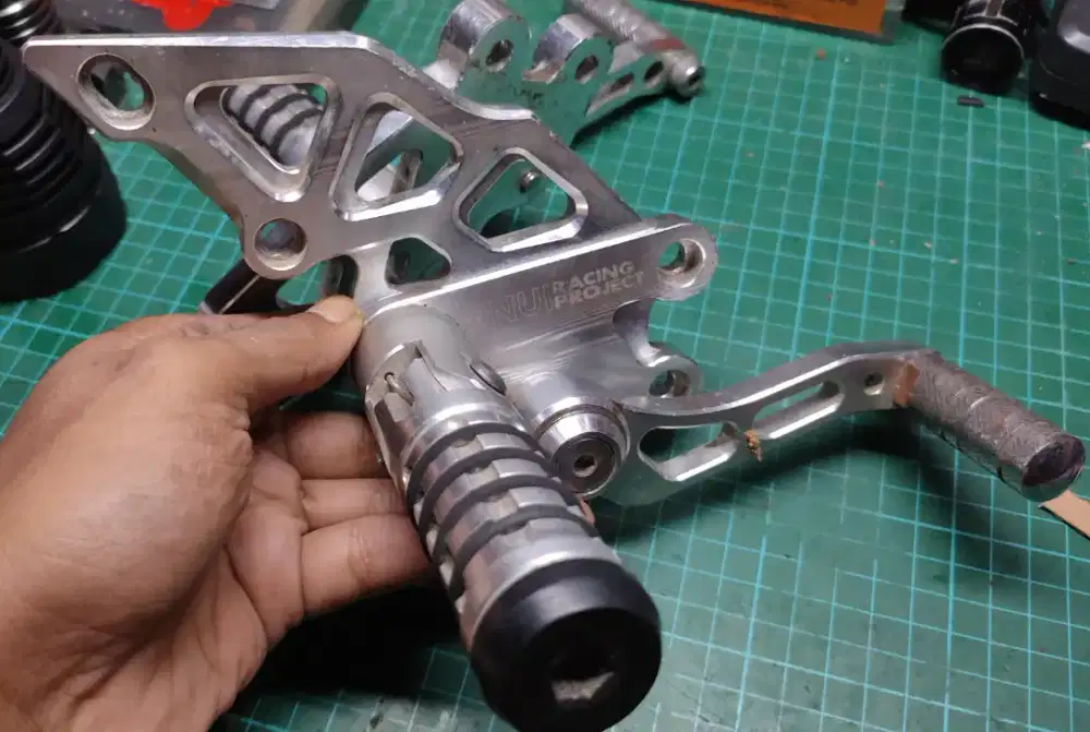 Footstep NUI racing Ninja 250 Mono/R/RR/Fi CBR 150/CBR 250