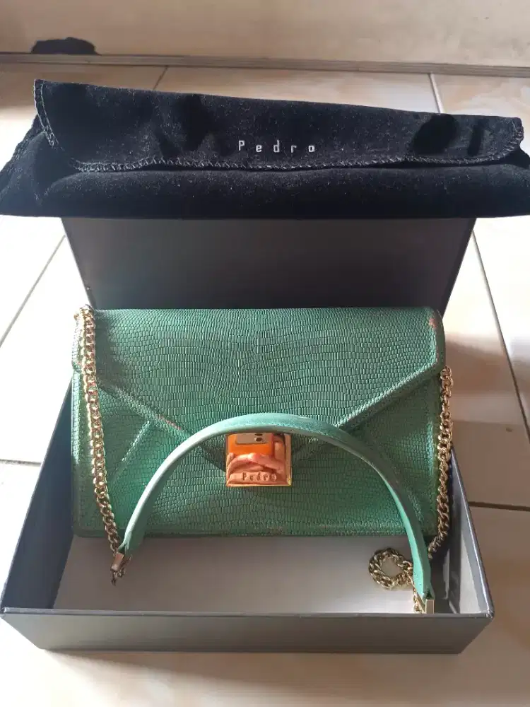 Tas merk Pedro pemakaian pribadi