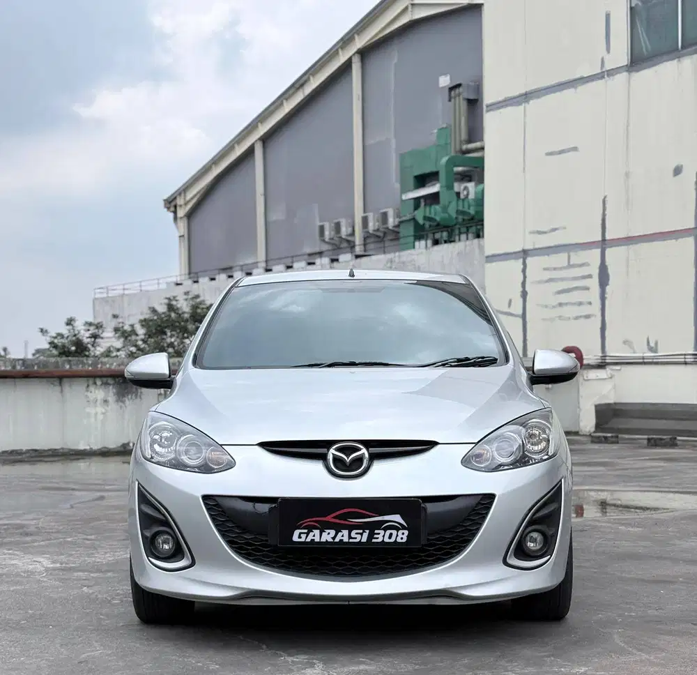Mazda 2 R 1.5 AT