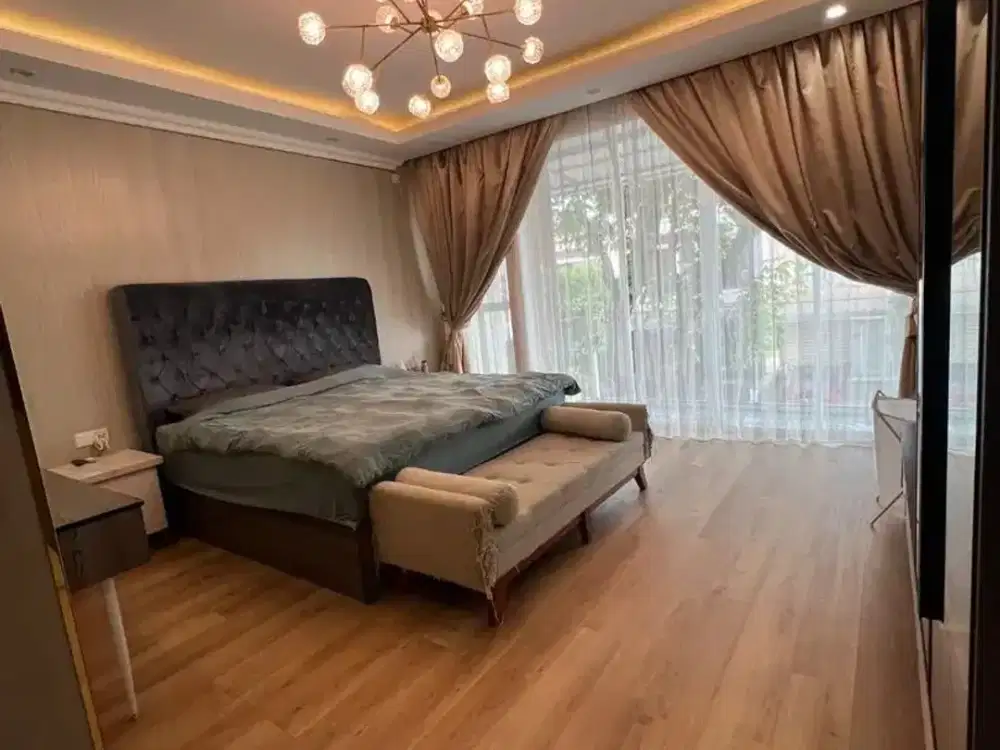 Ivn - Dijual Rumah Puri Mansion Boulevard Type 10 x 20 Semi Furnish