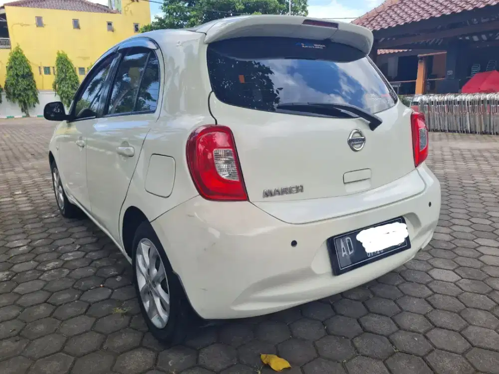 Nissan March 2016 XS sporty type termahal