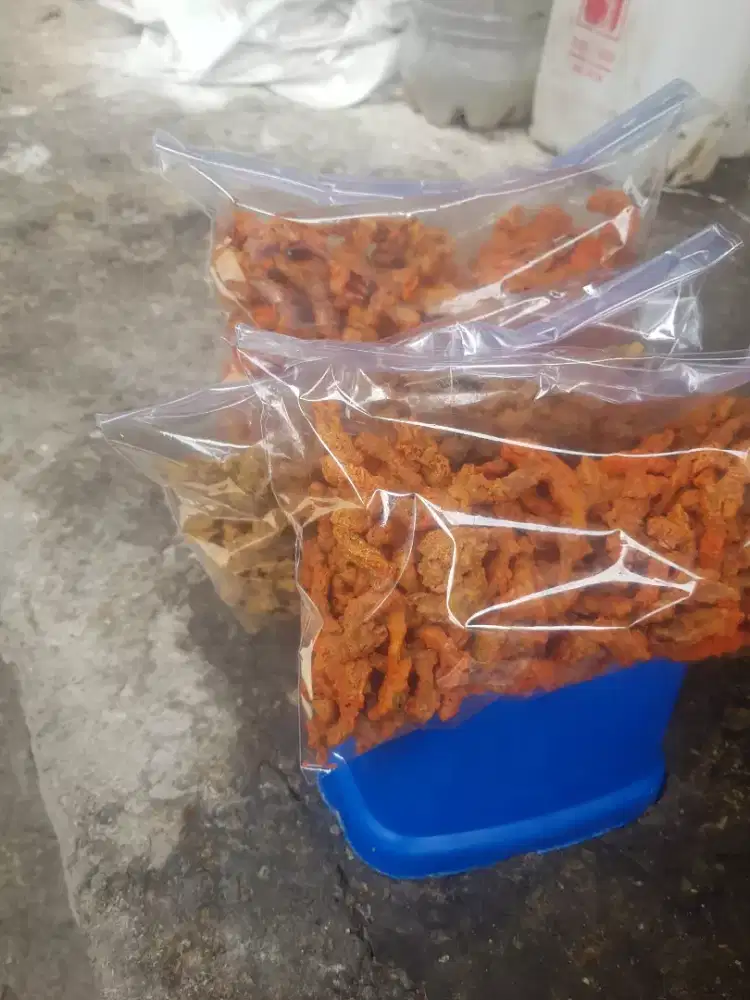 Dibutuhkan karyawan produksi kripik