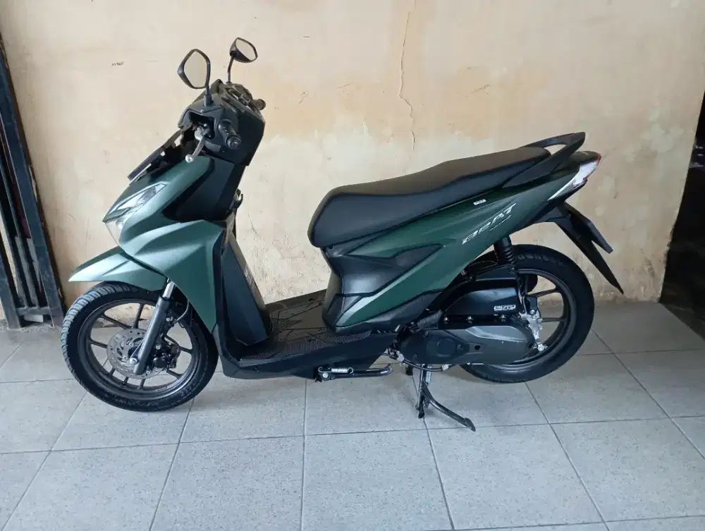 KM 700 perak HONDA BEAT DELUXE 2025 GOOD CONDITION