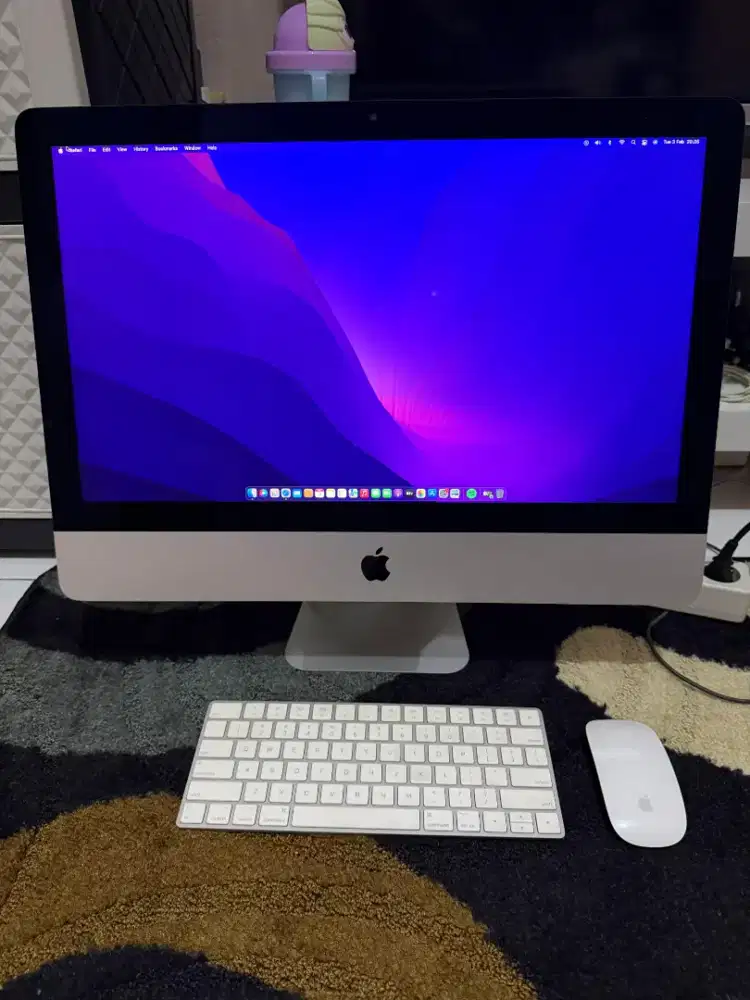 Imac 2017 slim silver 8/1tb ssd core i5 iris plus fullset resmi IBOX