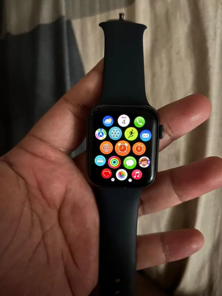 iWatch Apple SE a2352 ex Ibox