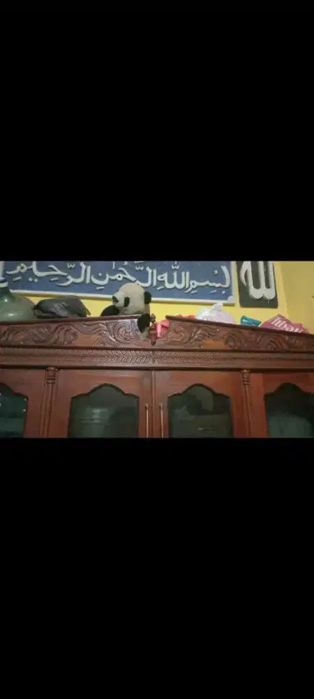 Lemari bupet ukuran besar