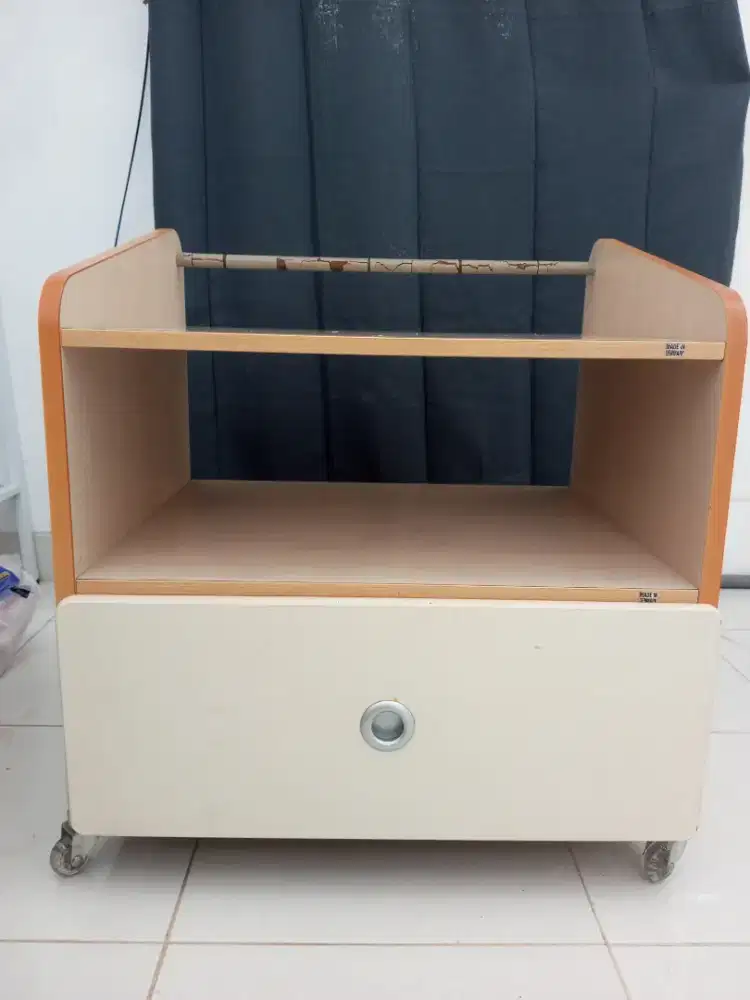 MEJA SIDE TABLE MEJA TEMPAT TIDUR MEJA SERBA GUNA