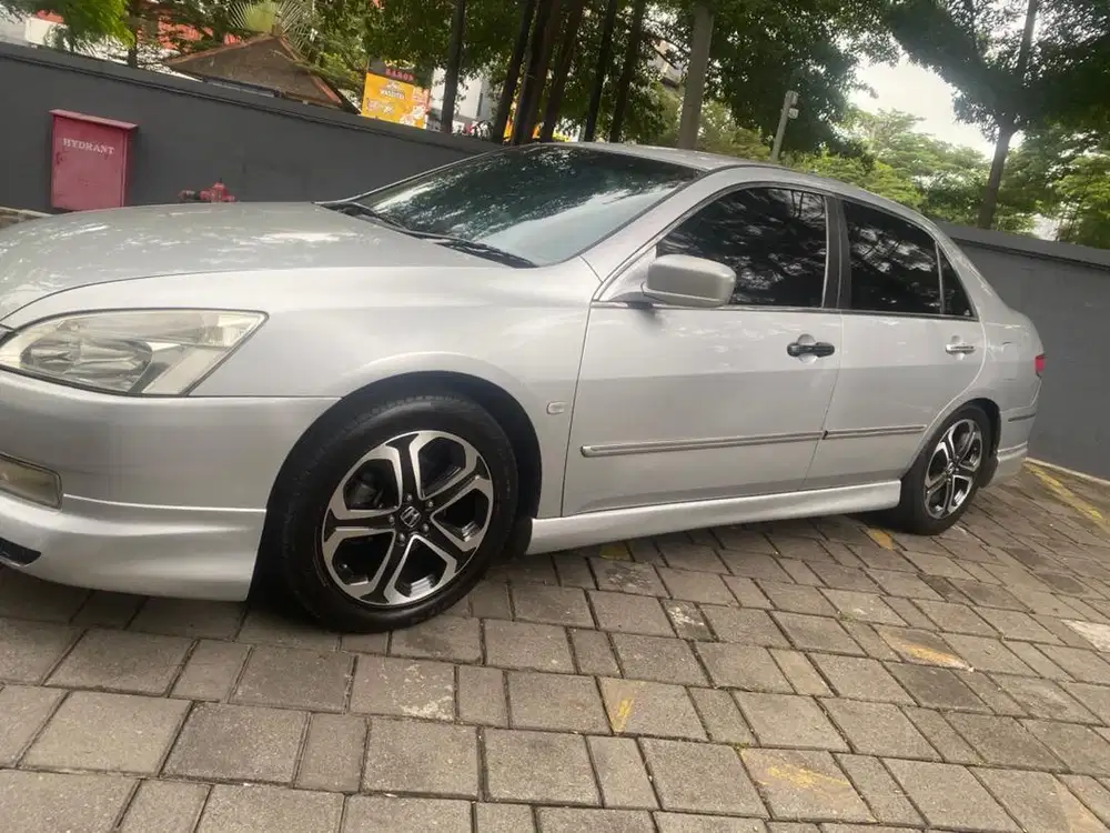 Jual Cepat Honda Accord Matic 2004