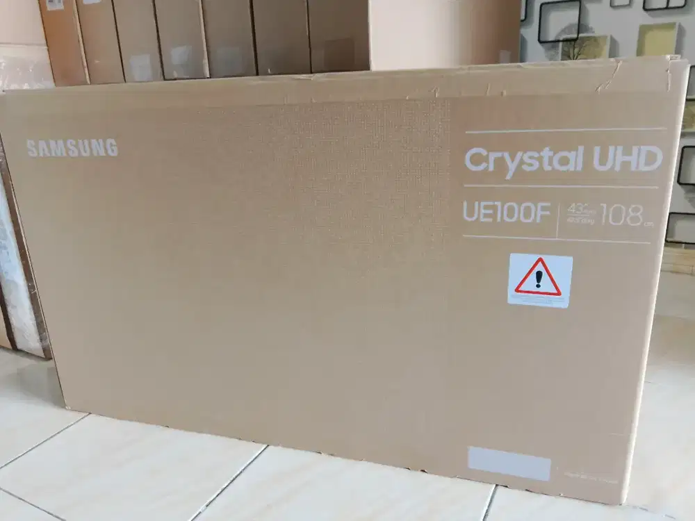 Samsung smart tv 43 inch layar 4K UHD