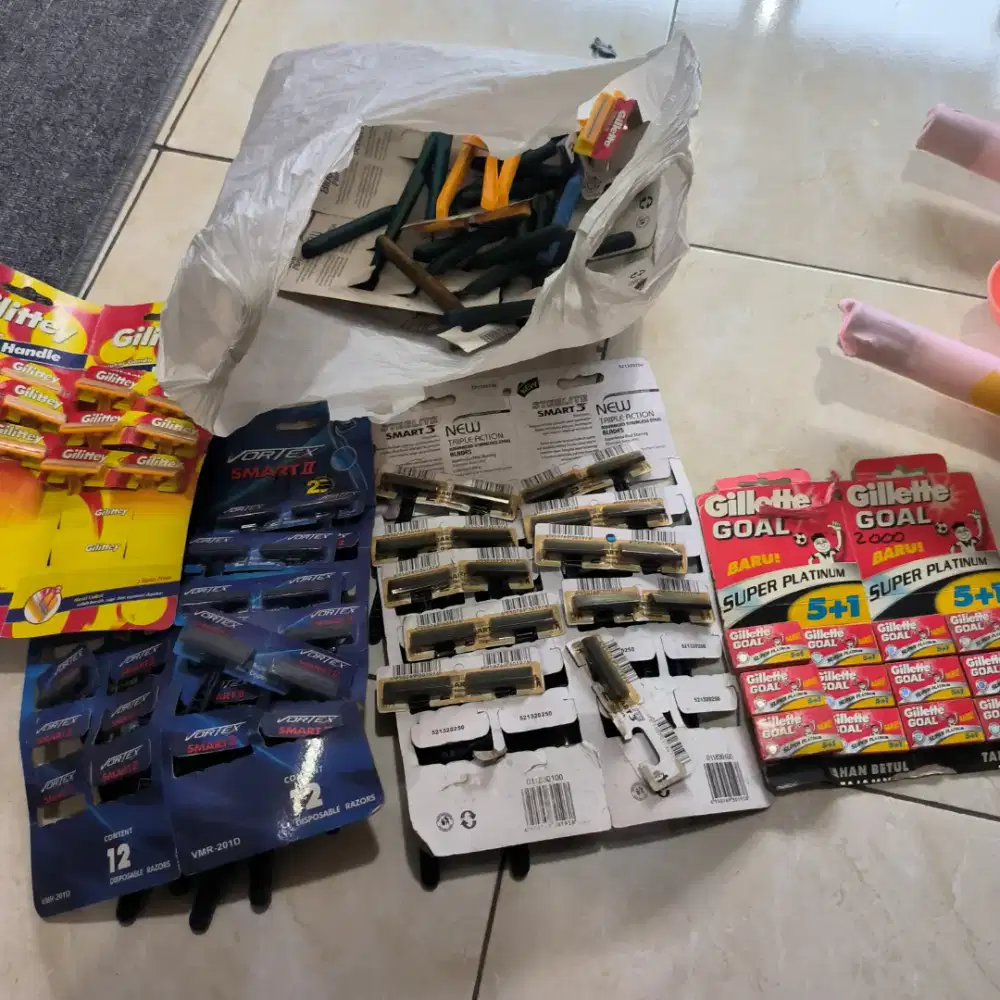 Pemotong kumis jenggot penyukur