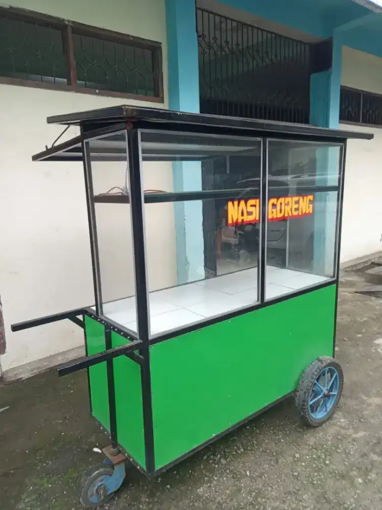 gerobak besi jualan nasi goreng