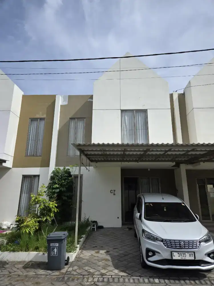Dikontrakkan Rumah 3 KT dan 2 KM, 2 LANTAI