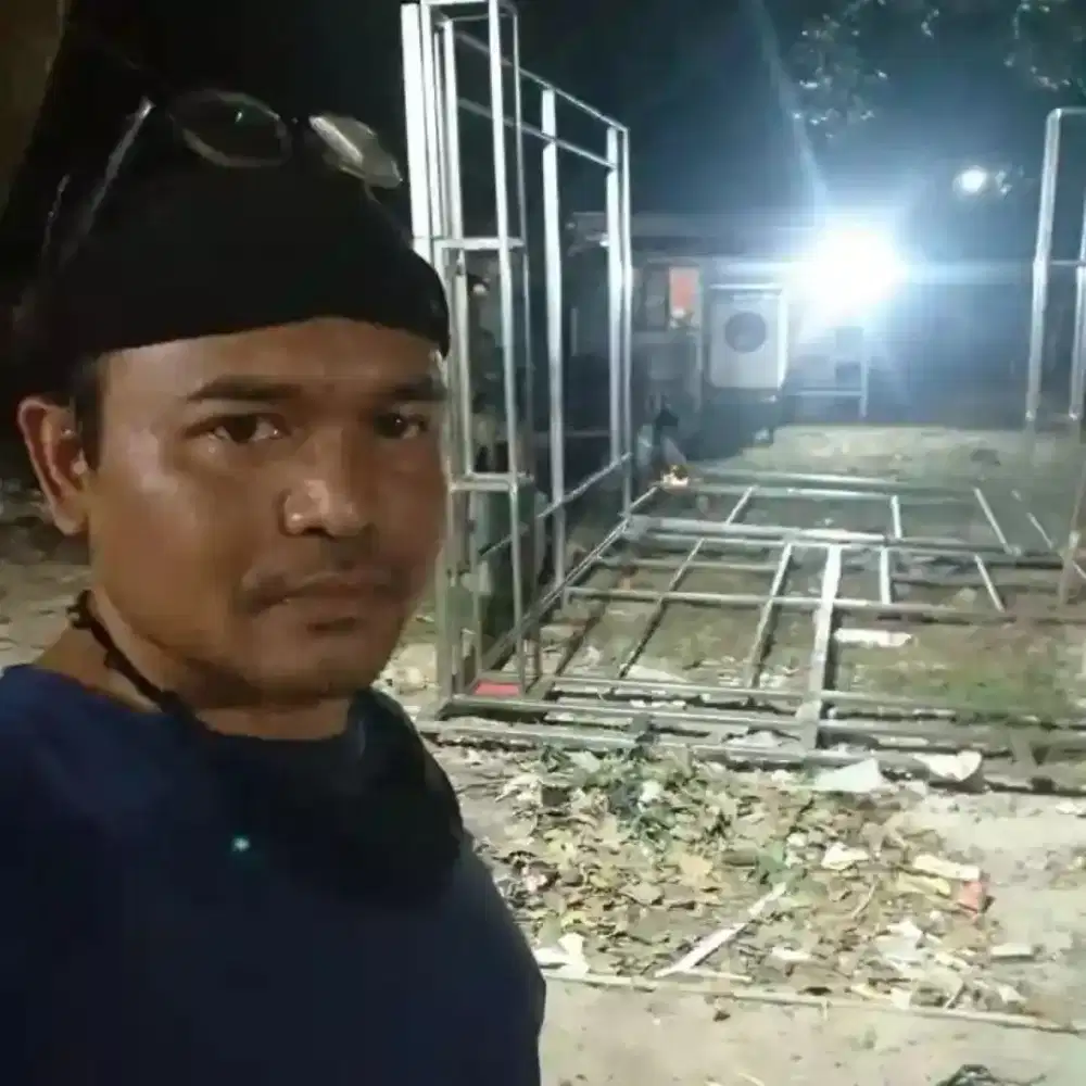 Cari pekerjaan sebagai tukang las