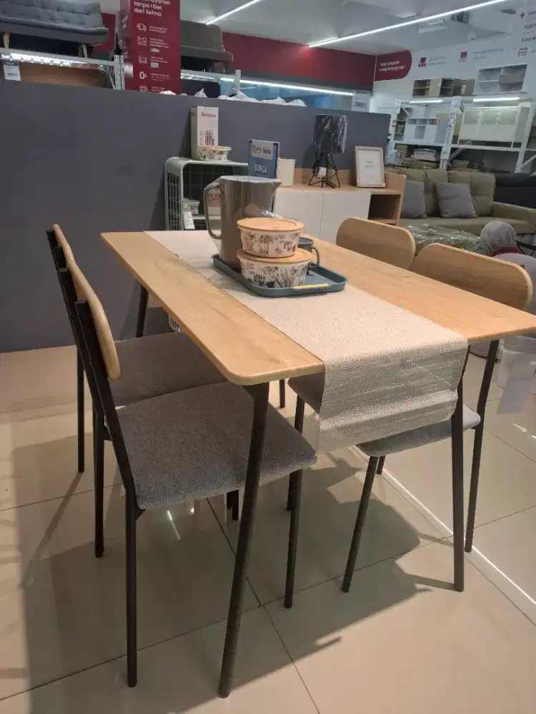 MEJA MAKAN MINIMALIS 1JT AN