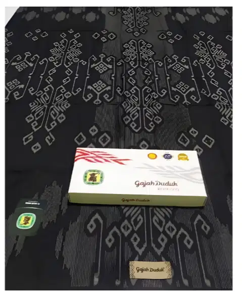 Sarung Gajah Duduk Asia Nusantara