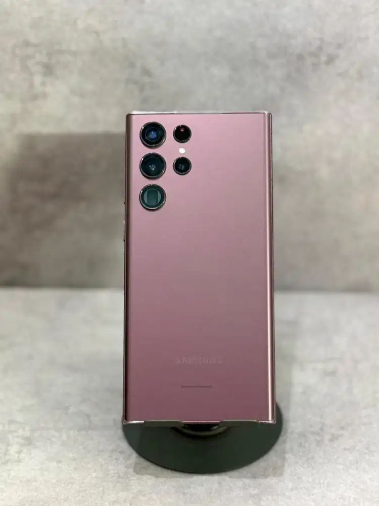 Samsung S22 Ultra 12/256GB Sein Resmi Indo Minus Garis Cantik Saja