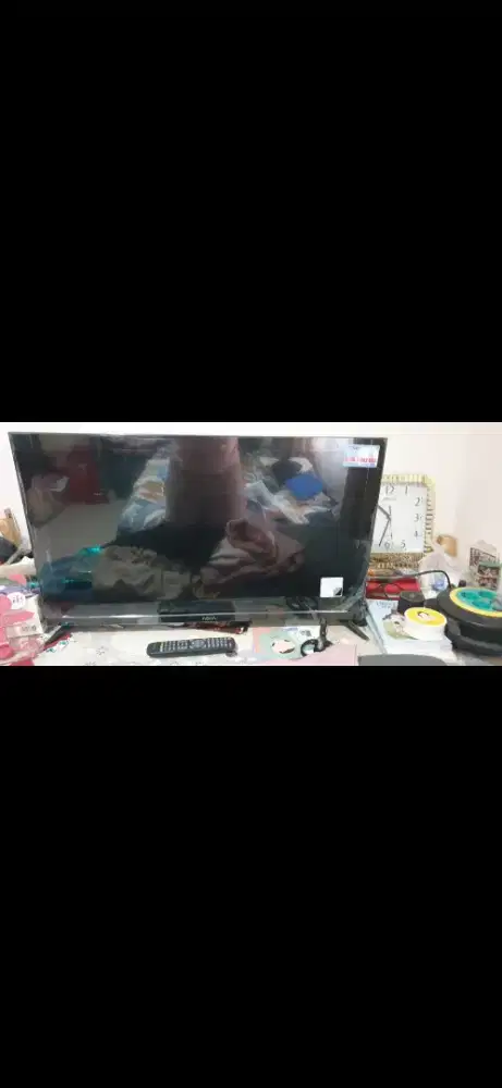 Dijual cepat tv aqua 32inch