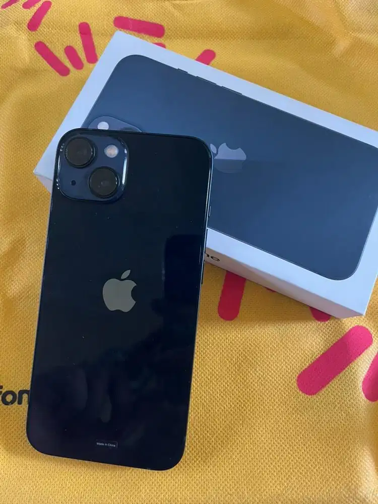 Jual iPhone 13 midnight 128GB (second like new)