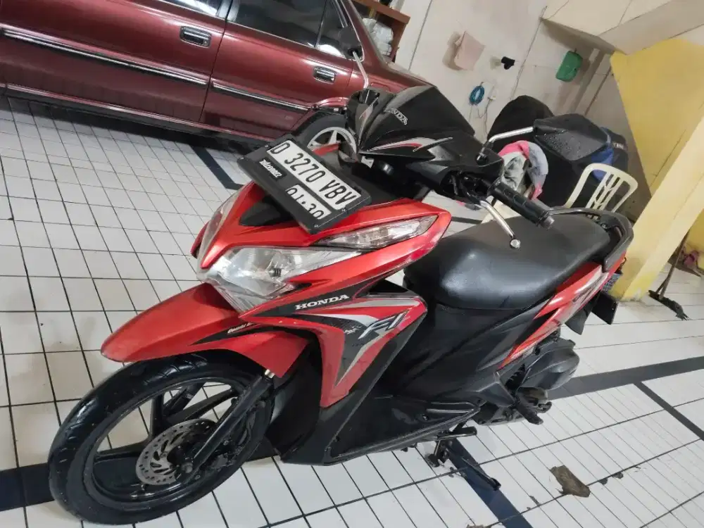 Honda Vario KZR 125 CBS ISS (KALENG 2030, Pajak PANJANG sd Jan 27)