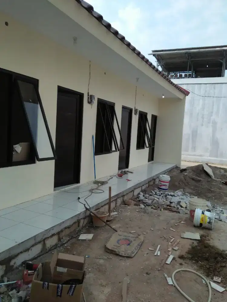 Kusen pintu dan jendela aluminium