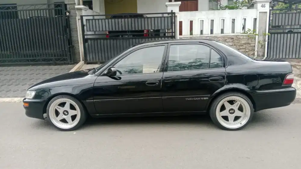 Great Corolla 1.6 MT