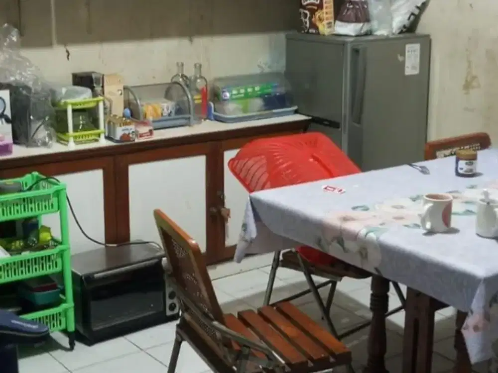 RUMAH, DAERAH TANAH SEREAL (DEKAT JEMBATAN LIMA/CIDENG/HANURA /A.M SANGAJI).TAMBORA NEGO SAMPE JADI!!