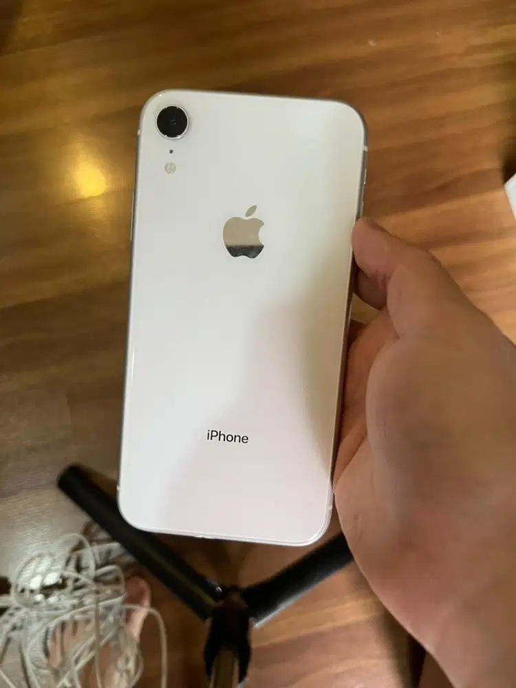 iphone xr 128 white