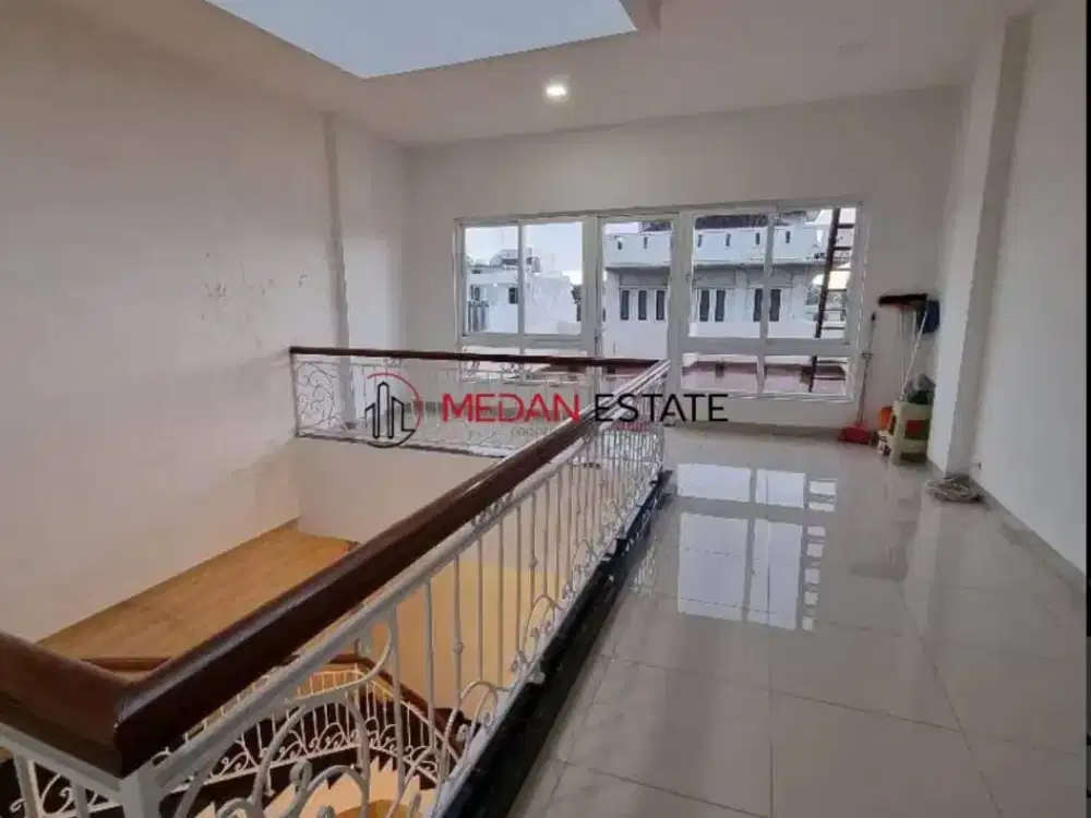 DI JUAL RUMAH DI KOMPLEK GRIYA RIATUR