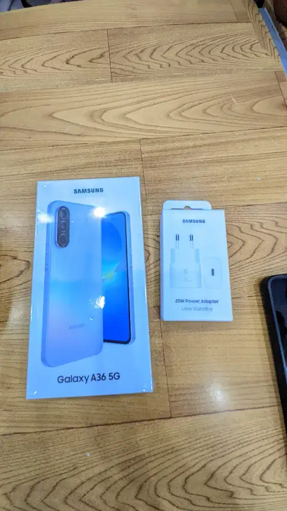 Samsung A36 Free Buds Core atau Fit3