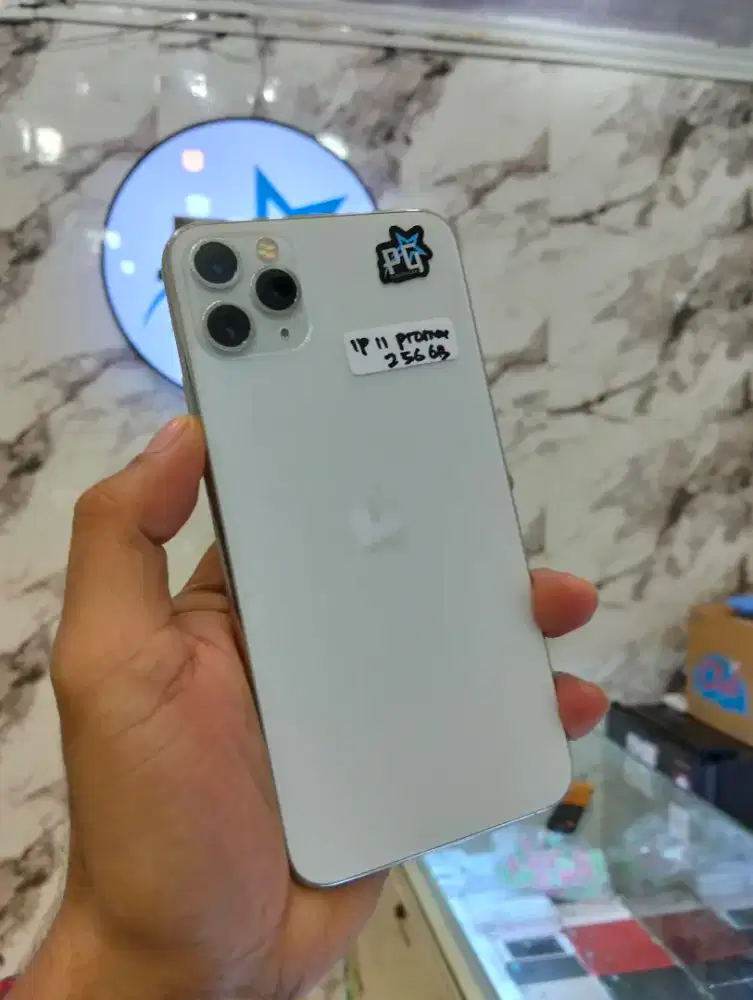 IPhone 11 promax 256 gb inter