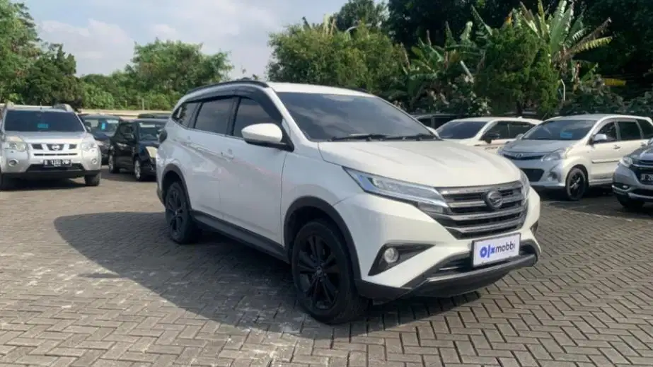 PROMO Low Angsuran Daihatsu Terios 1.5 R Bensin-AT 2018 KKS