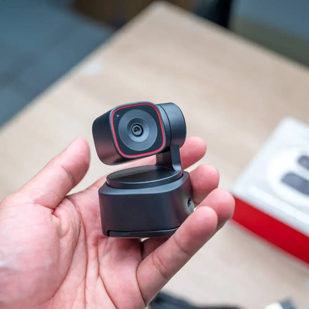 OBSBOT Tiny 2 Lite AI-Powered 4K Webcam Dengan Gesture Control