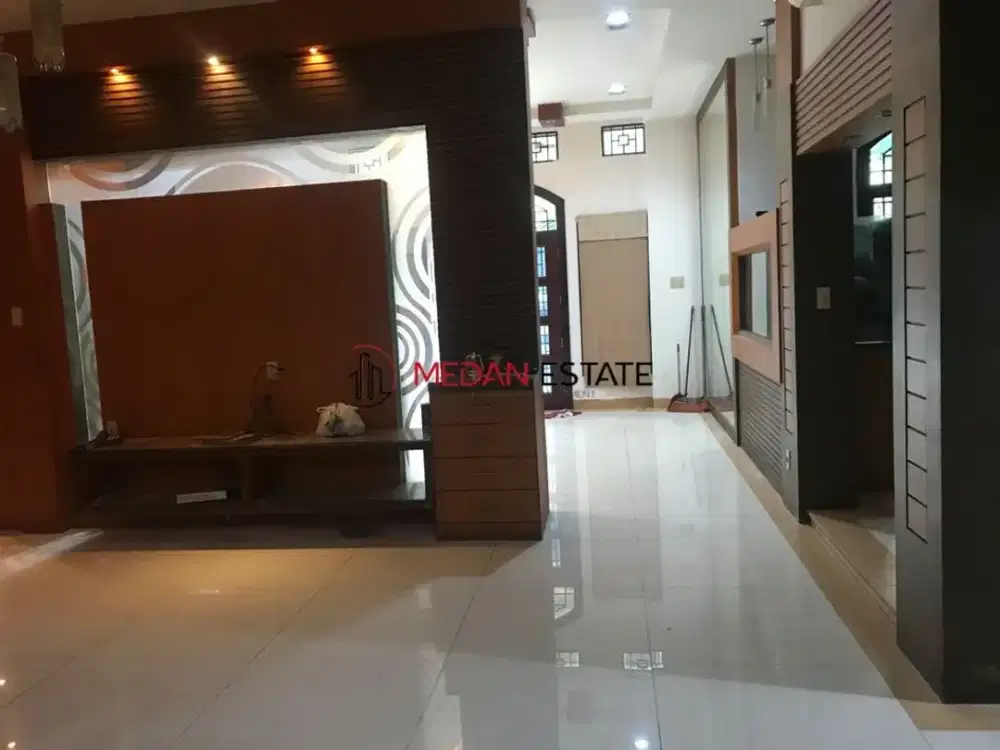 DI JUAL VILLA MAKMUR INDAH ADAM MALIK MEDAN!!!